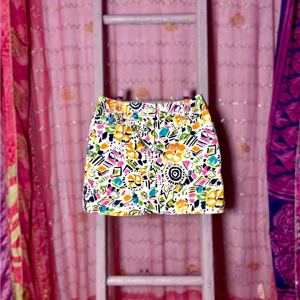 Abstract Pattern Mini Skirt - Picture 2 of 5